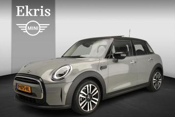 Mini 5-deurs Cooper Leder / Sportstoelen / Panoramadak / PDC beschikbaar voor biedingen