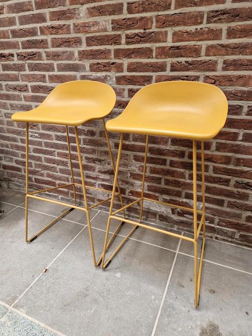 Barkruk Scandinavisch design okergeel, Huis en Inrichting, Barkrukken, Zo goed als nieuw, Ophalen