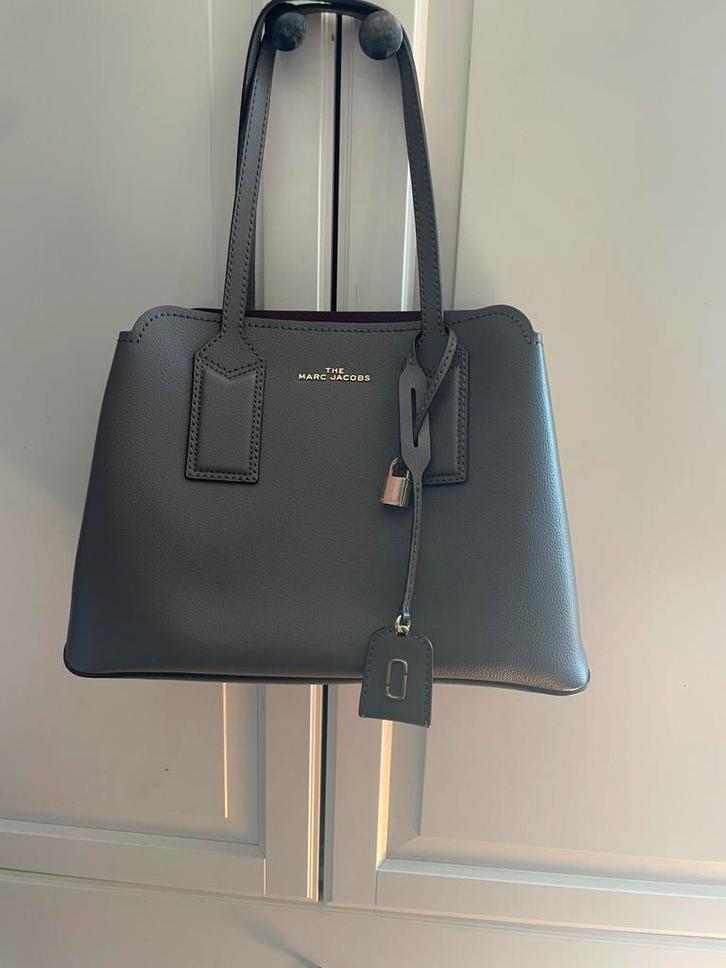 Marc Jacobs tas, Sieraden, Tassen en Uiterlijk, Tassen | Damestassen, Nieuw, Handtas, Grijs, Verzenden