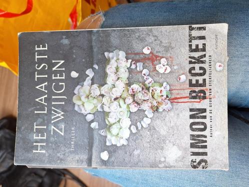 Simon Beckett - Het laatste zwijgen, Boeken, Thrillers, Zo goed als nieuw, Nederland, Ophalen of Verzenden