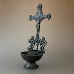 Oud wijwaterbakje van tin met kruis en engelen, Antiek en Kunst, Ophalen of Verzenden