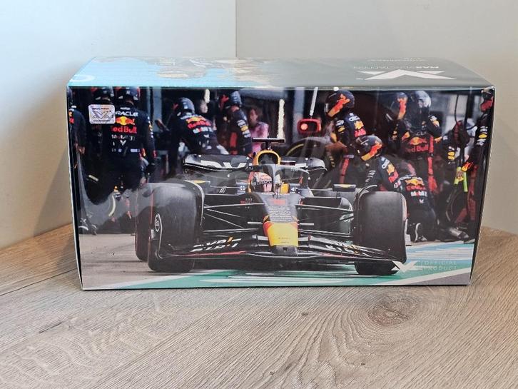SINT-SALE: RB19, M. Verstappen #1,Winner British GP 2023., Hobby en Vrije tijd, Modelauto's | 1:18, Nieuw, Auto, MiniChamps, Ophalen of Verzenden