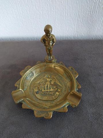 Vintage messing asbak Brussels manneke beschikbaar voor biedingen