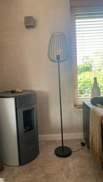 Landelijk, stoer, sober industriele vloerlamp zwart, Huis en Inrichting, Ophalen, Zo goed als nieuw, Landelijk industrieel, Metaal
