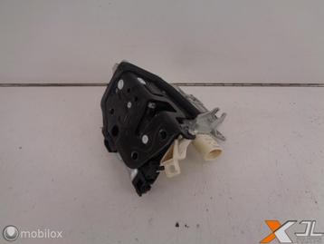 A6 AVANT 4G PORTIERSLOT LINKSACHTER  4G0839015E beschikbaar voor biedingen
