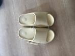 Nieuwe Yeezy Slides - Maat 40, Kleding | Heren, Schoenen, Verzenden, Nieuw, Overige kleuren, Slippers