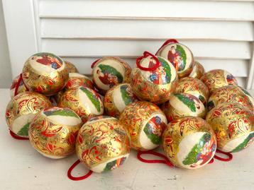 Vintage papier mache kerstballen goudfolie kerstman 23 stuks beschikbaar voor biedingen