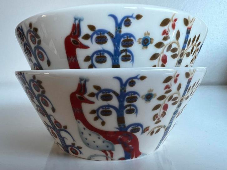 2 Iittala Taika Kom Schaal Wit Klaus Haapaniemi 60 cl, Huis en Inrichting, Keuken | Servies, Kom(men), Overige stijlen, Porselein