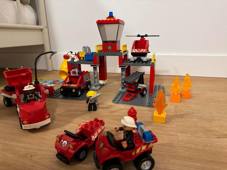 Lego Duplo Brandweerkazerne + Extra Voertuigen, Kinderen en Baby's, Speelgoed | Duplo en Lego, Gebruikt, Duplo, Complete set, Ophalen of Verzenden