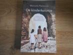 Manuela Piemonte De kinderkolonie, Boeken, Ophalen of Verzenden, Zo goed als nieuw, Tweede Wereldoorlog