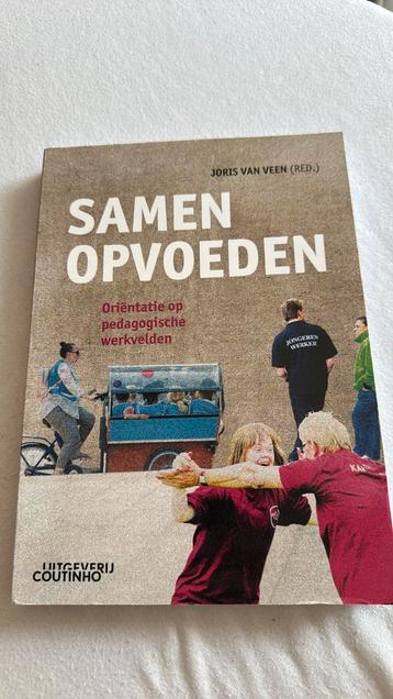 Samen opvoeden beschikbaar voor biedingen