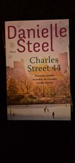 Danielle Steel - Charles Street 44 (Roman), Ophalen, Zo goed als nieuw, Danielle Steel, Nederland