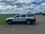 Volvo XC70 2.5 T AWD 2006 Grijs, Auto's, 1800 kg, Zwart, 1618 kg, XC70