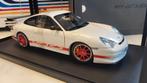 AUTOart Millenium Porsche 911 996 GT3 RS White / Red Dealer, Ophalen of Verzenden, Zo goed als nieuw, Auto, Autoart