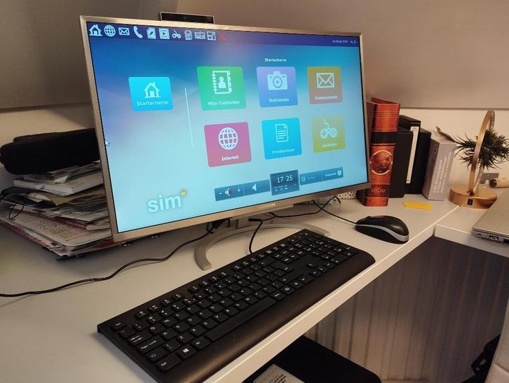 SIM PC speciaal voor bejaarden, Computers en Software, Desktop Pc's, Zo goed als nieuw, Ophalen of Verzenden