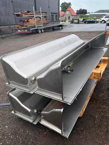 RVS wastrog spoelbak wasbak sanitair beschikbaar voor biedingen