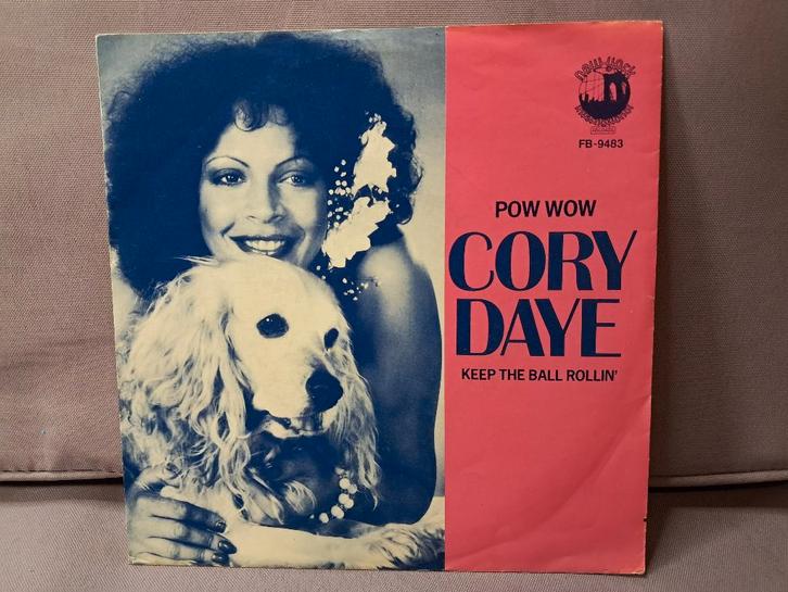 45t. cory daye. pow wow. ex+/M-, Cd's en Dvd's, Vinyl Singles, Gebruikt, Single, Pop, 7 inch, Ophalen of Verzenden