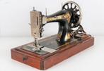 Singer naaimachine inclusief koffer., Antiek en Kunst, Antiek | Naaimachines, Ophalen of Verzenden