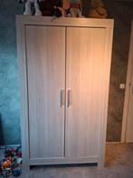 Mooie Kledingkast met Dubbele Deuren, Huis en Inrichting, Ophalen, 100 tot 150 cm, Met hangruimte, Zo goed als nieuw