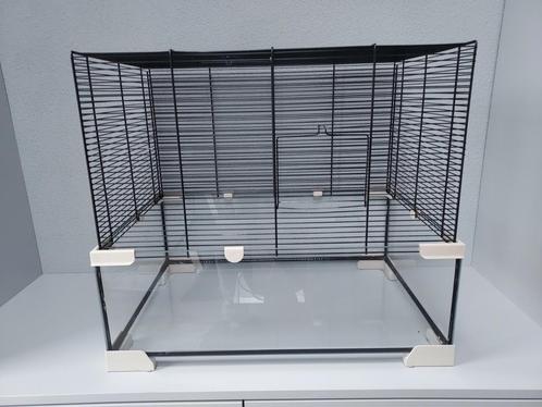 Hamsterkooi (50x59x39cm hxbxd) met COMPLETE inboedel!, Dieren en Toebehoren, Vogels | Hokken en Kooien, Zo goed als nieuw, Overige typen