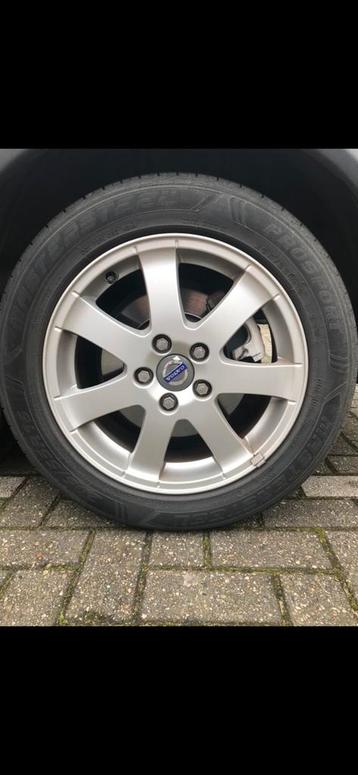 Volvo velgen + banden beschikbaar voor biedingen