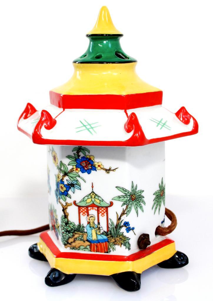 Schitterende Art Deco Porselein Chinoiserie Pagode Lamp 1930, Antiek en Kunst, Antiek | Lampen, Verzenden