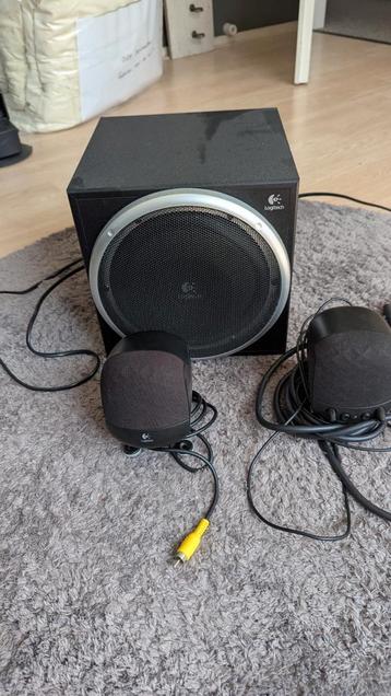 Logitech speaker set (surround sound) 5 speakers beschikbaar voor biedingen