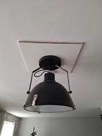 Industriele zwarte plafondlamp, Ophalen of Verzenden, Zo goed als nieuw
