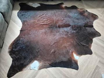 Koeienhuid Vloerkleed - 200x230cm beschikbaar voor biedingen