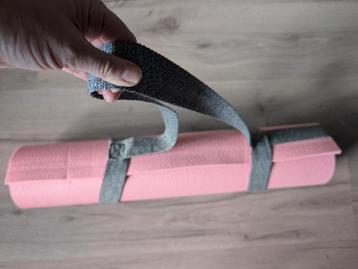 Luxe extra dikke L&G yoga / pilates mat in Pink / Silver beschikbaar voor biedingen