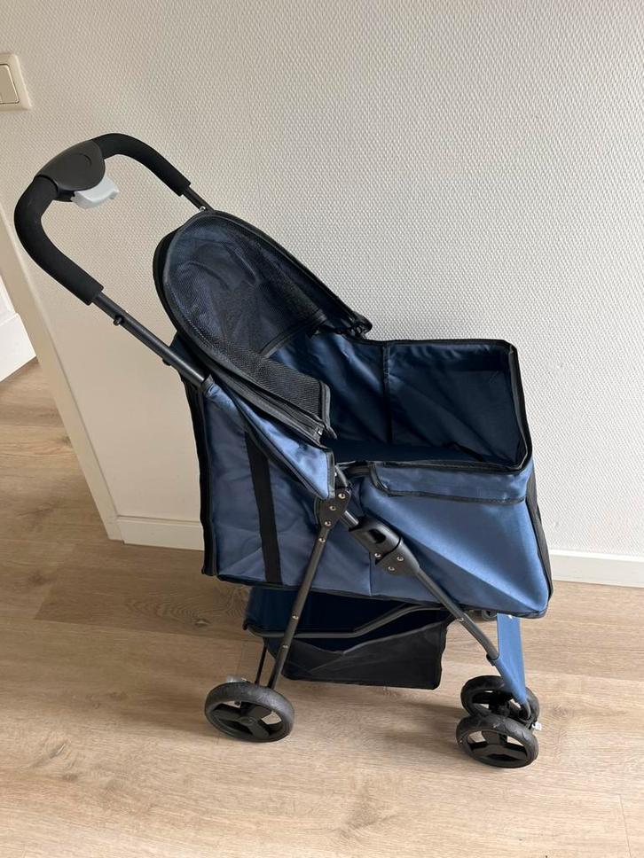 Hondenbuggy voor kleine tot middelgrote honden, Dieren en Toebehoren, Honden-accessoires, Zo goed als nieuw, Ophalen of Verzenden