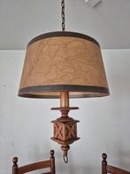 Eiken hanglamp met perkamenten kap, Ophalen