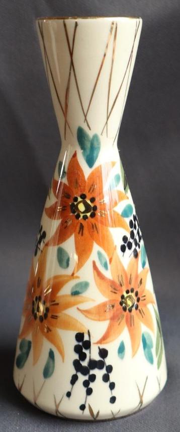 Vaasje Tiko beschikbaar voor biedingen