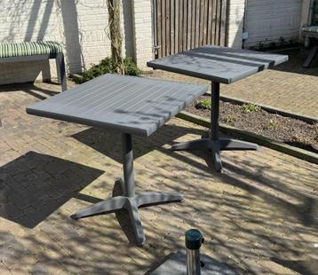 2x Tuintafel (aluminium grijs) 70 x 70 cm beschikbaar voor biedingen