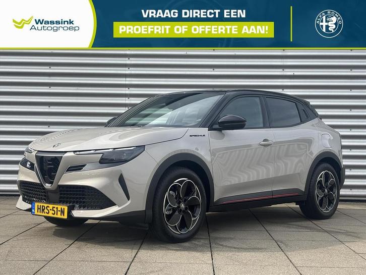 Alfa Romeo Junior 54 kWh 156pk Elettrica Speciale Navigatie, Auto's, Alfa Romeo, Bedrijf, Te koop, Junior, Achteruitrijcamera