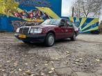 Mercedes W124 230te 1986 oldtimer, Beige, 2300 cc, Stationwagon, Handgeschakeld