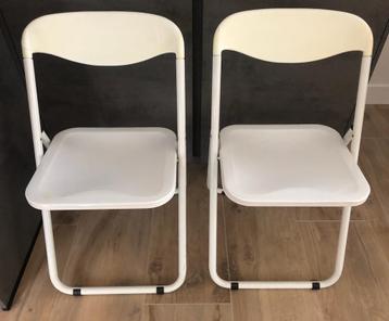 Ikea Niels Gammelgaard 2 klapstoelen/ stoelen wit beschikbaar voor biedingen