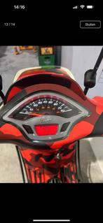 Vespa Sprint Piaggo Philipp Plein Edition ., Fietsen en Brommers, Scooters | Vespa, Ophalen, Zo goed als nieuw