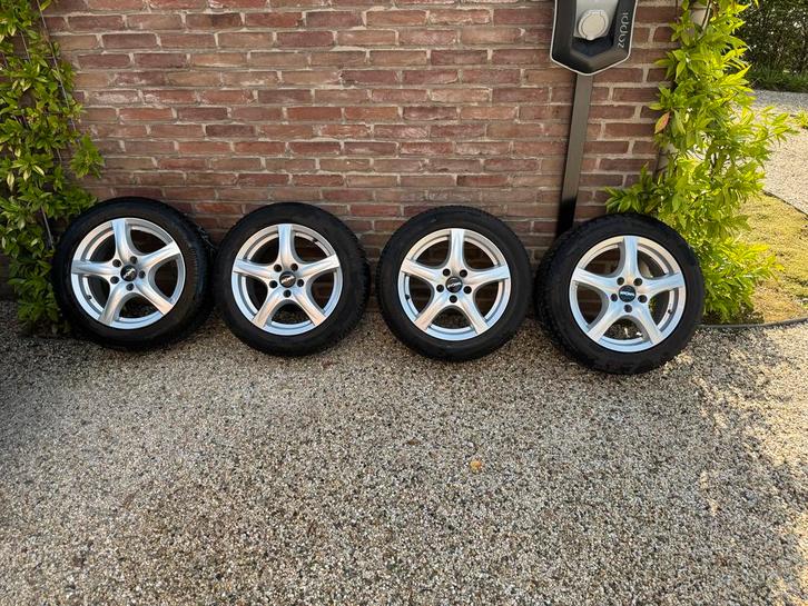 LM Winterset Mercedes - Continental WinterContact, Auto-onderdelen, Banden en Velgen, Banden en Velgen, Winterbanden, 16 inch