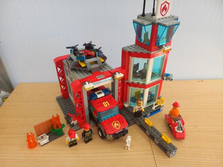 Adv 2. Lego City Brandweer 10 sets, Kinderen en Baby's, Speelgoed | Duplo en Lego, Gebruikt, Lego, Complete set, Ophalen of Verzenden