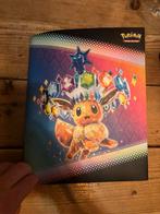Pokemon prismatic evolution map met een goeie start!, Ophalen of Verzenden, Zo goed als nieuw