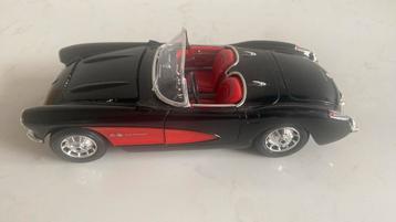 Chevrolet Corvette 1957 Burago 1:18 beschikbaar voor biedingen