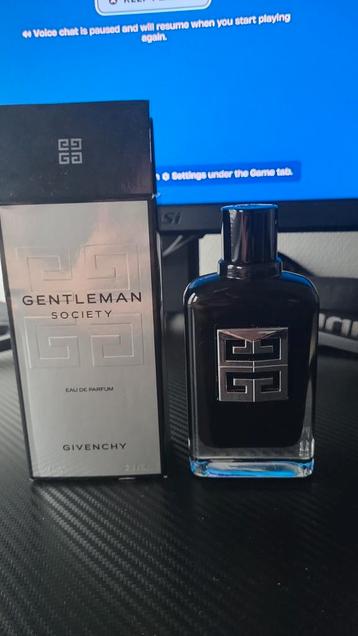 Givenchy Gentleman Society Parfum (90ml+) beschikbaar voor biedingen