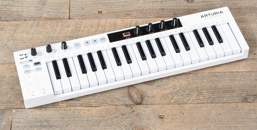 Keystep 37, Overige merken, Zo goed als nieuw, Midi-aansluiting, Overige aantallen