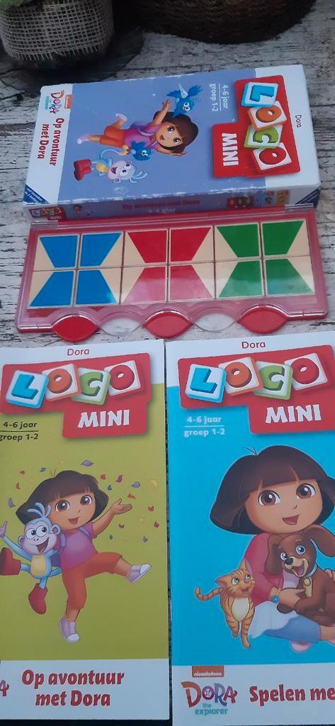 Loco mini basisdoos Op avontuur met Dora met 2 boekjes, Kinderen en Baby's, Speelgoed | Educatief en Creatief, Zo goed als nieuw