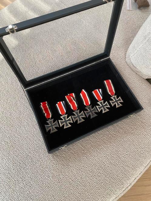 Originele WO2 Duitse IJzeren Kruisen (gemerkt), Verzamelen, Speldjes, Pins en Buttons, Zo goed als nieuw, Sport, Ophalen of Verzenden
