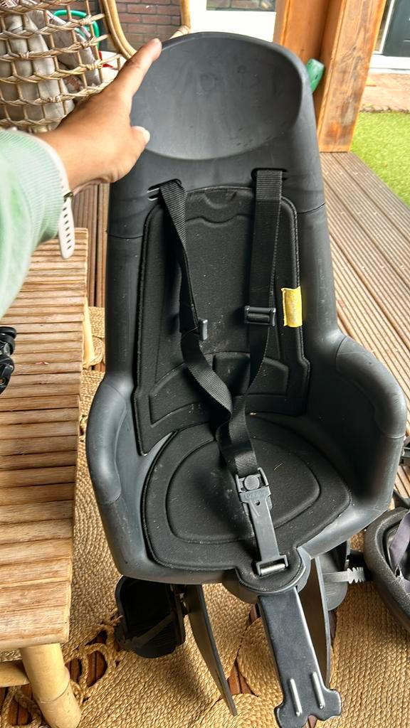 Bobike achterzitje, Fietsen en Brommers, Fietsaccessoires | Fietsstoeltjes, Gebruikt, Achterzitje, Voetsteuntjes, Ophalen