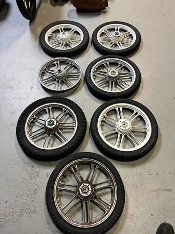 Partij zundapp wielen 7x gietwiel voor schijf beschikbaar voor biedingen