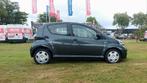 Toyota Aygo 1.0 12V Vvt-i 5DRS  Dealer onderhouden., Voorwielaandrijving, Stof, 4 stoelen, 68 pk