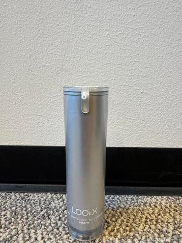 Nieuw LookX foundation Xdark beschikbaar voor biedingen